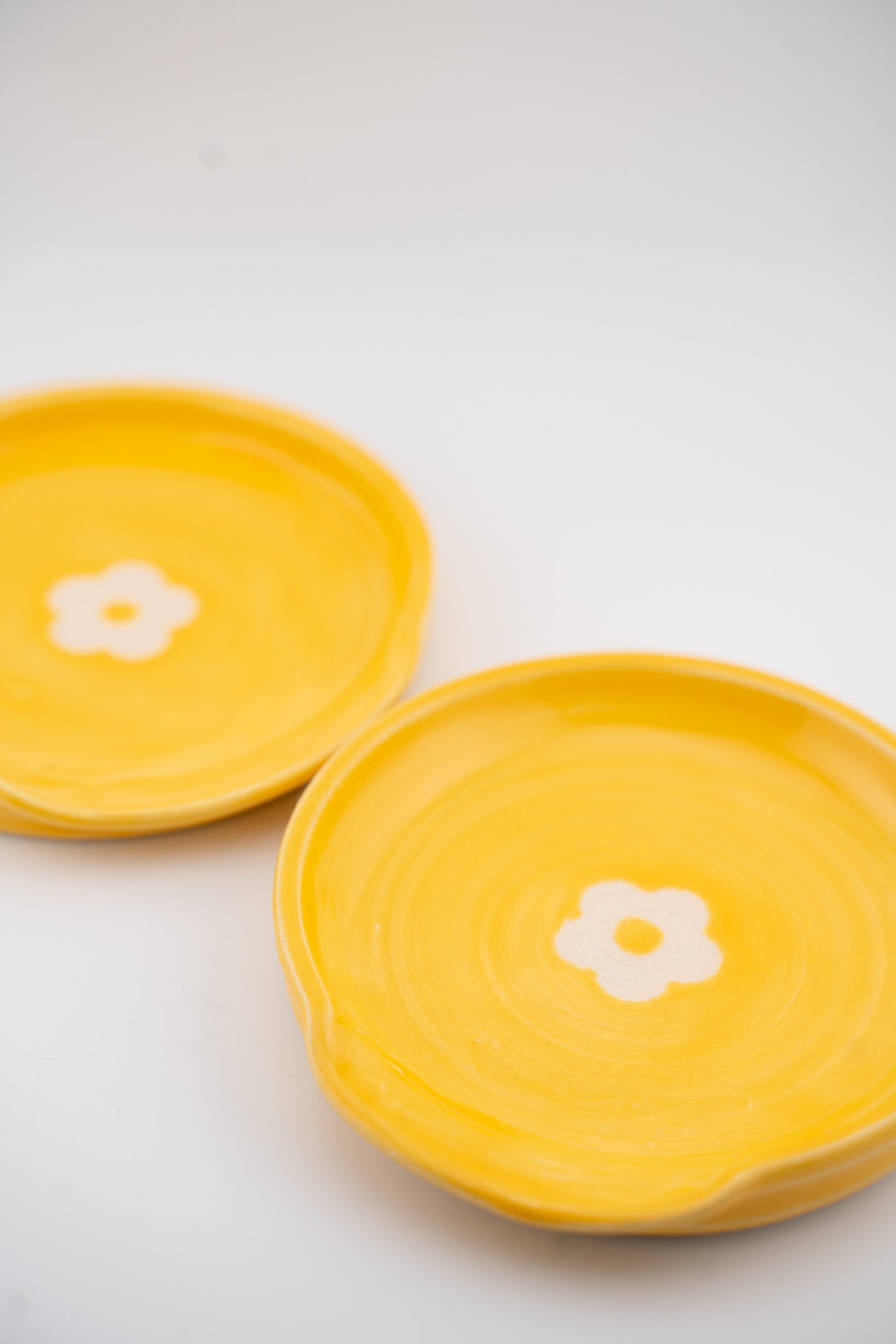 Yellow Inlaid Flower Spoon Rest