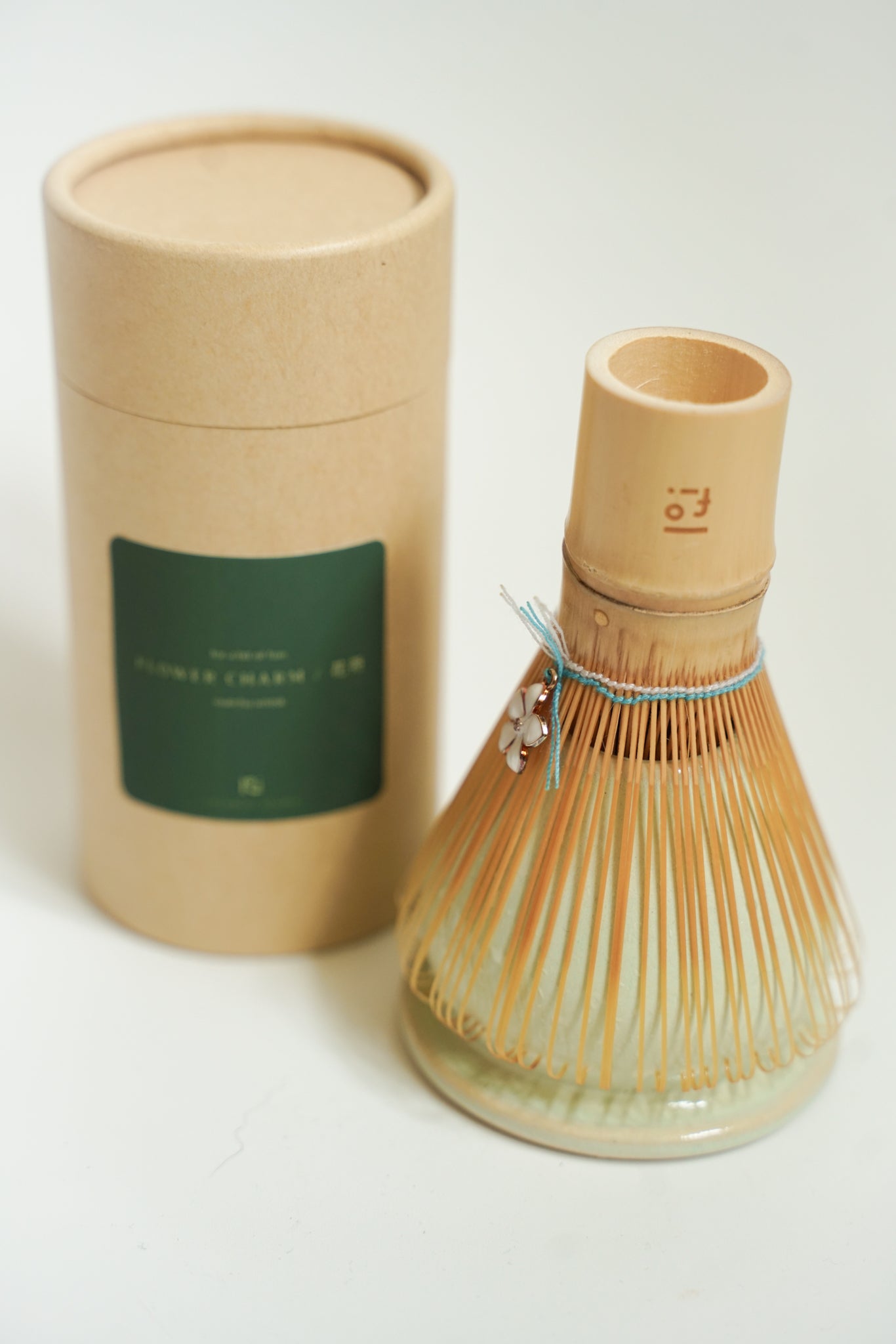 lofi's flower charm bamboo whisk