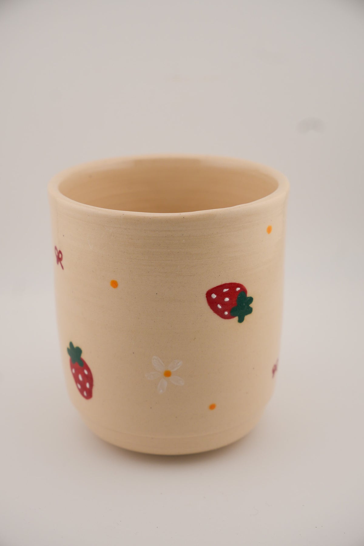 Strawberries & Bows Cup