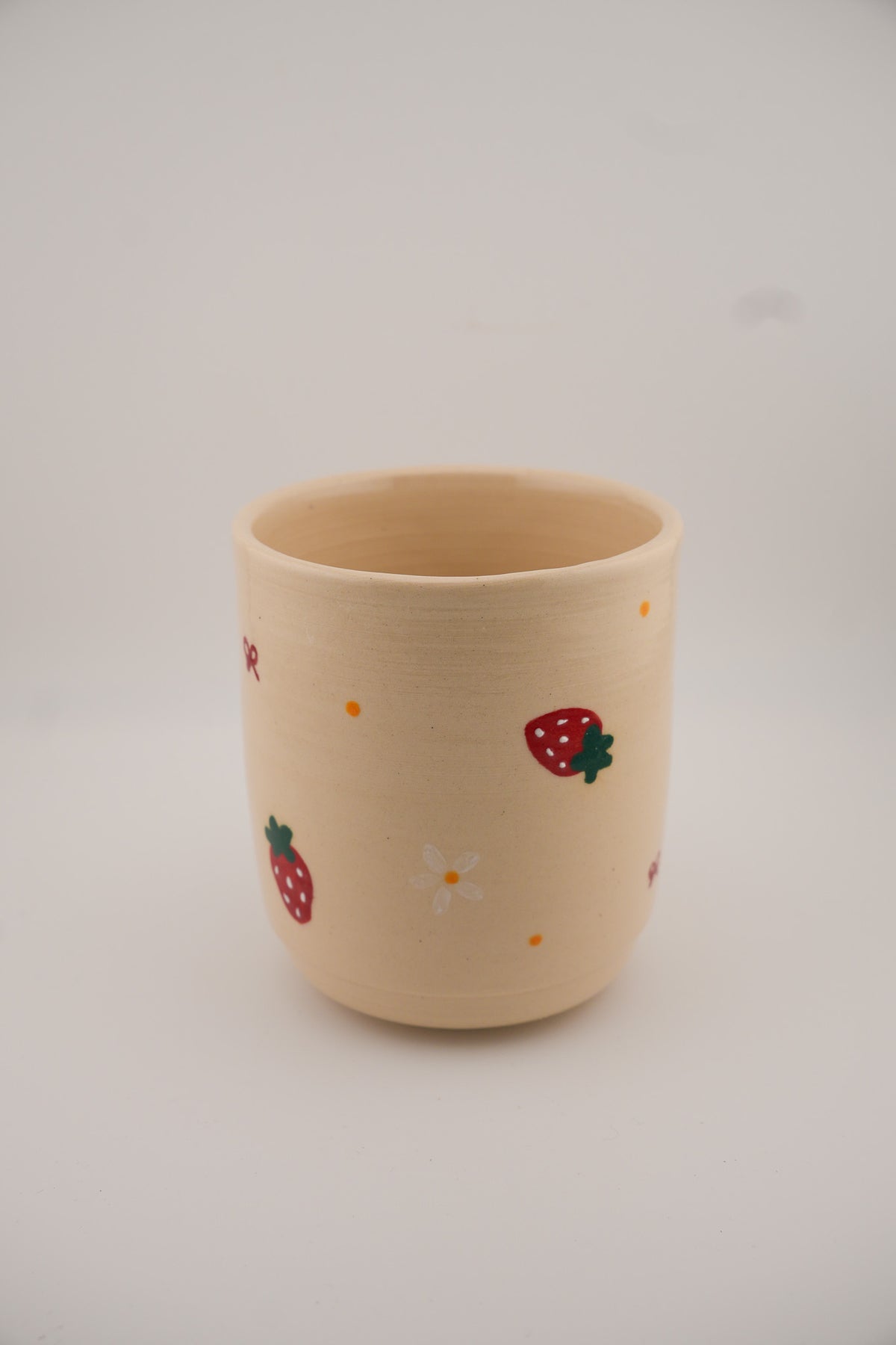 Strawberries & Bows Cup