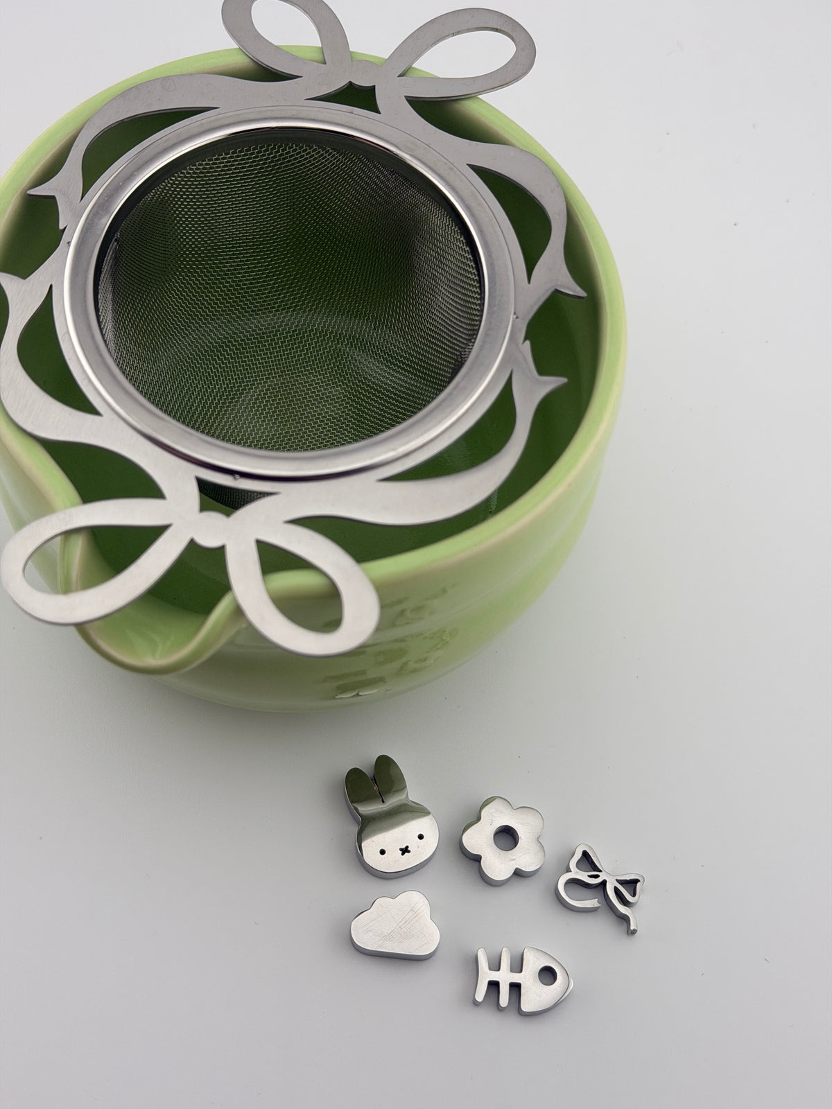 bow matcha sifter or sifting charms